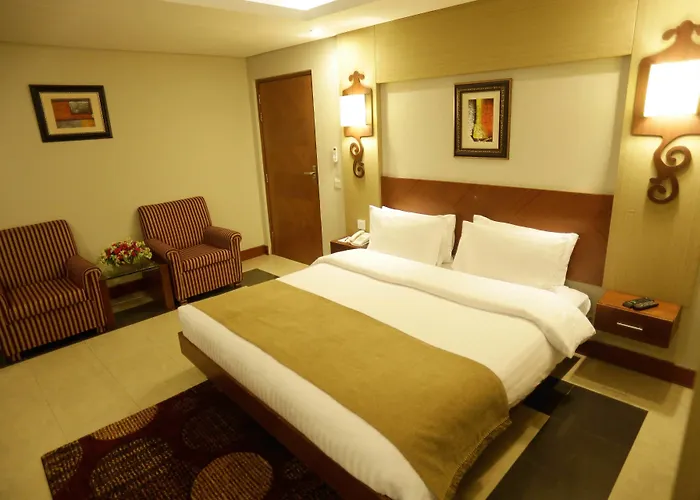One Gulberg,