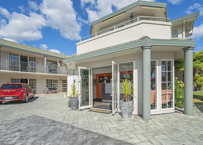 Silver Fern Suites&Spa