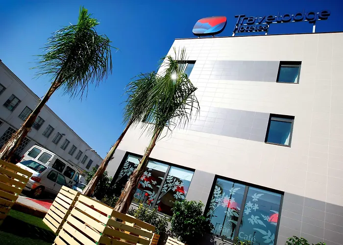 Hotel familiar: Travelodge Valencia Aeropuerto