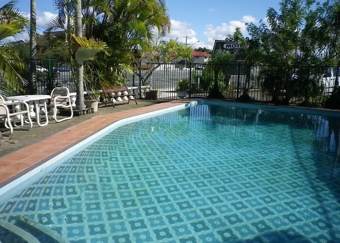 White Lanterns Motel