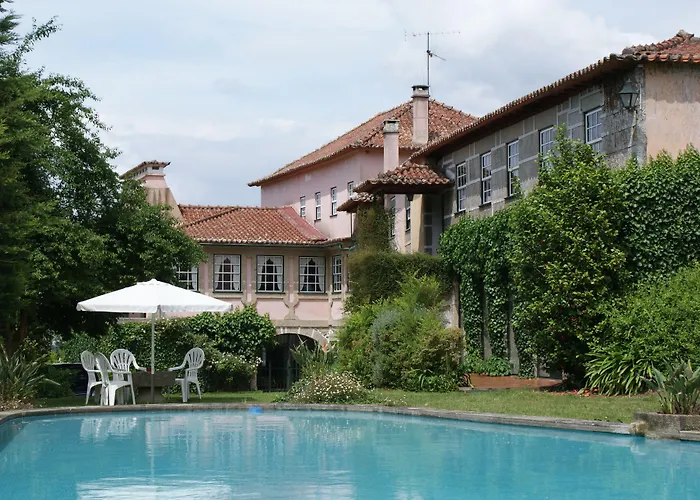 Hotel com piscina: Casa Dos Assentos De Quintiaes