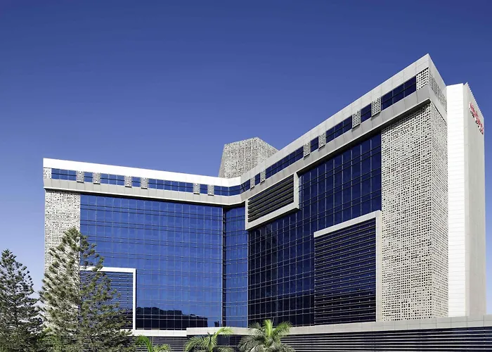 Luxury hotel only: Moevenpick Hotel Karachi