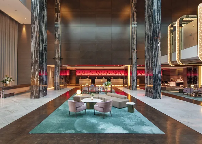 Hotel with pool: The Darling At The Star