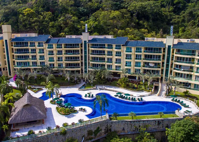 B Pichilingue Rooms & Beach Club