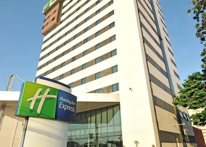 Hotel 3 estrelas: Holiday Inn Express Belem Ananindeua By Ihg