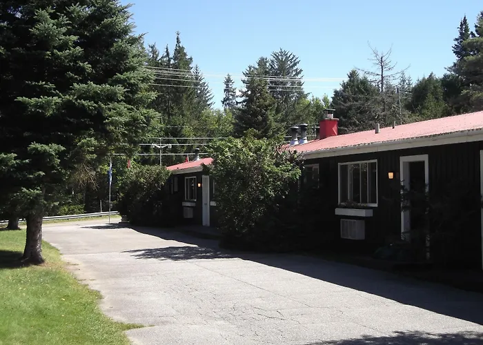 Сity center hotels Auberge Mountain View