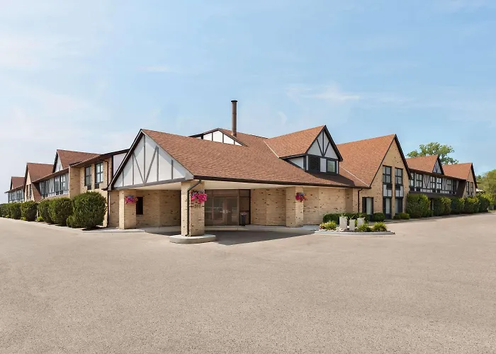 Hotel with view: Days Inn By Wyndham Sarnia Harbourfront