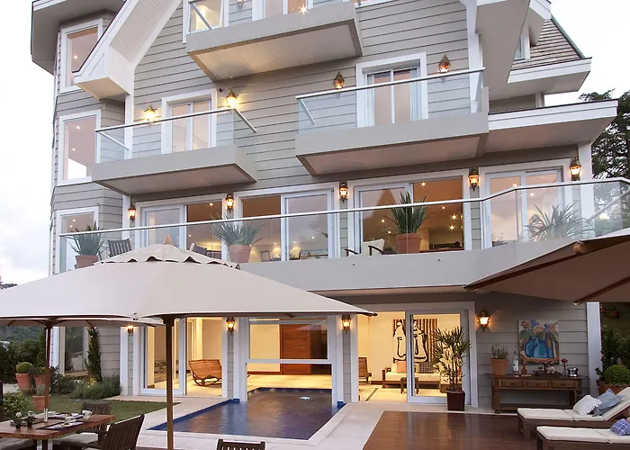 L.A.H. Hostellerie
