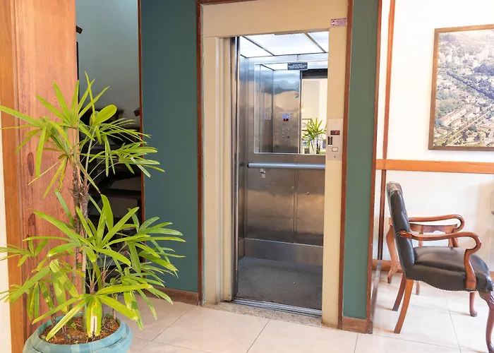 Hotel com jacuzzi: Kastel Grão Pará