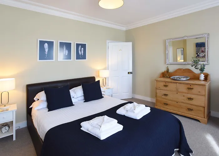 Style Meets Soul - Famous Art House Close To Centre - Free Parking