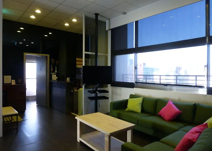 Easymind Guesthouse Taipei Main Station