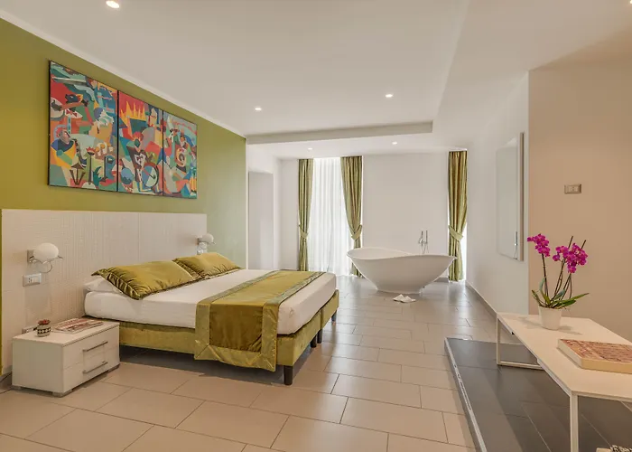 Trevi Palace Hotel
