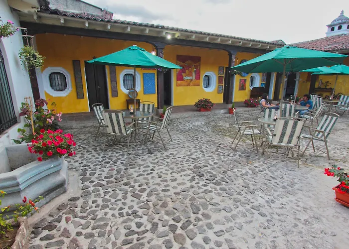 Cheap hotel: Hotel Monasterio