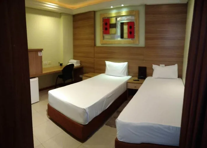 Hotel barato: Hotel Luni