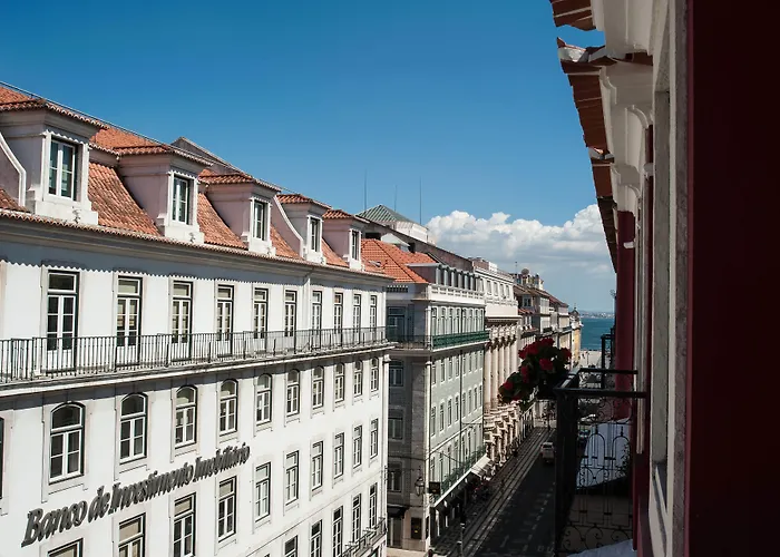 The 7 Hotel, Suites, Studios & Apartments