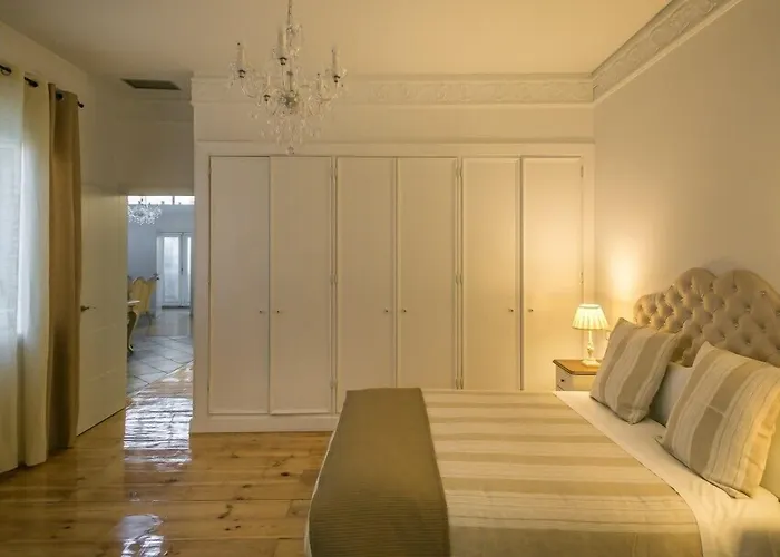 Hotel cerca del colegio: Hostal Central Palace Madrid