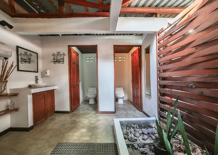 Hotel near College: Pipe House Playa Grande