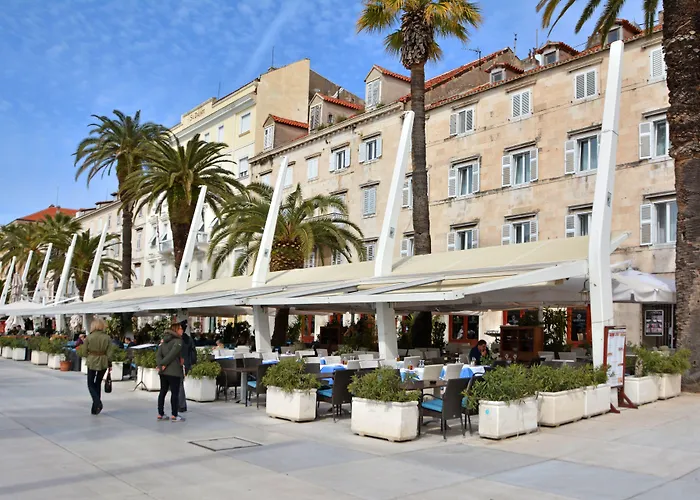 Hotel Adriana