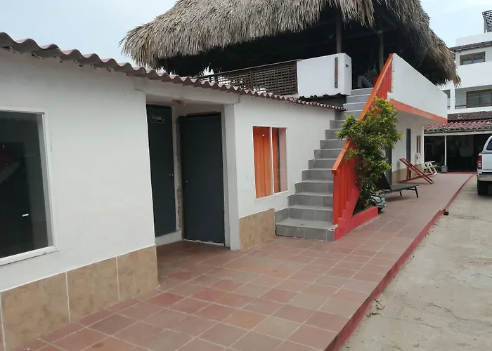 Resort: Manzanillo Beach
