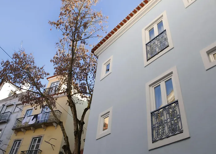 Vacation rental: Alfama Yellow House