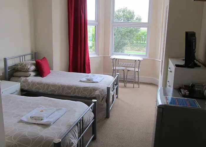 Cheap hotel: Donnington Guesthouse