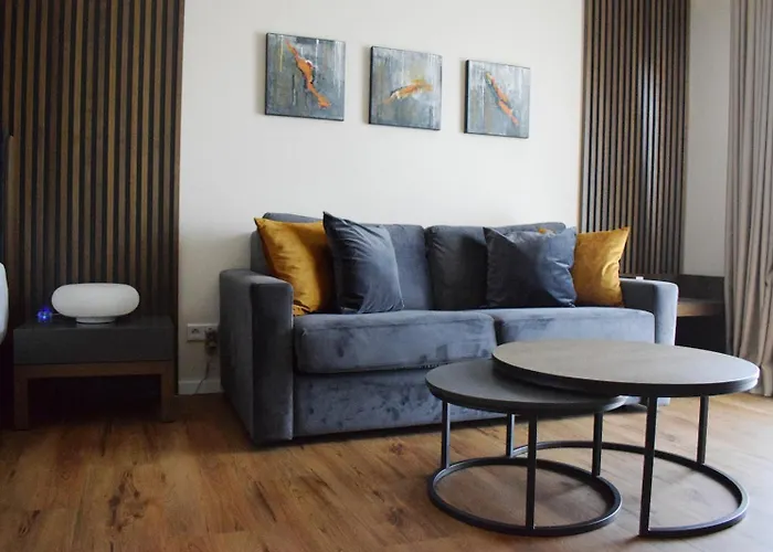 3 star hotels Akropolis