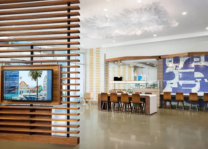 Hotel con vista: Courtyard By Marriott Santa Monica