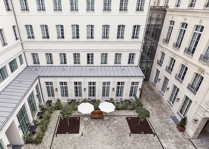 Lodge: The Hoxton, Paris