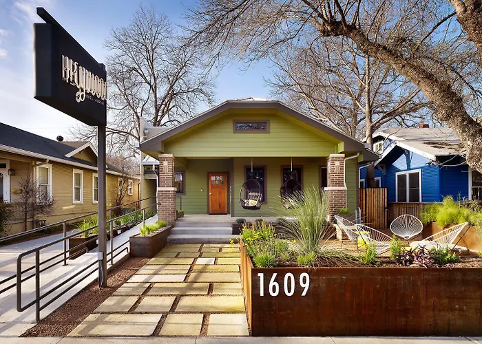 B&B only: Heywood Hotel