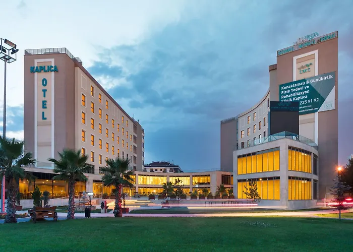 Hotel nahe College: Istanbul Medikal Termal
