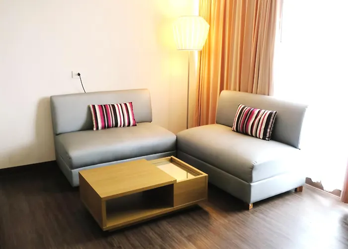 Hotel: Samran Place Hotel