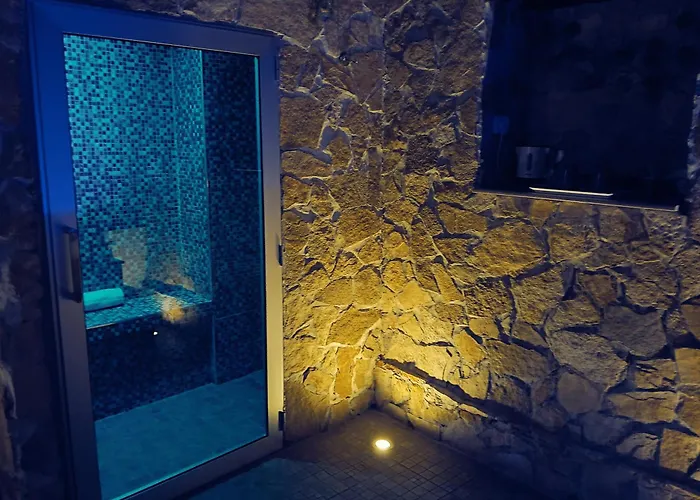 Hotel vicino al College: SPA SUITE SICILIA - Intera casa con spa privata Jacuzzi Sauna Bagno di Vapore ad uso illimitato