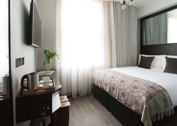 Camden Enterprise Hotel