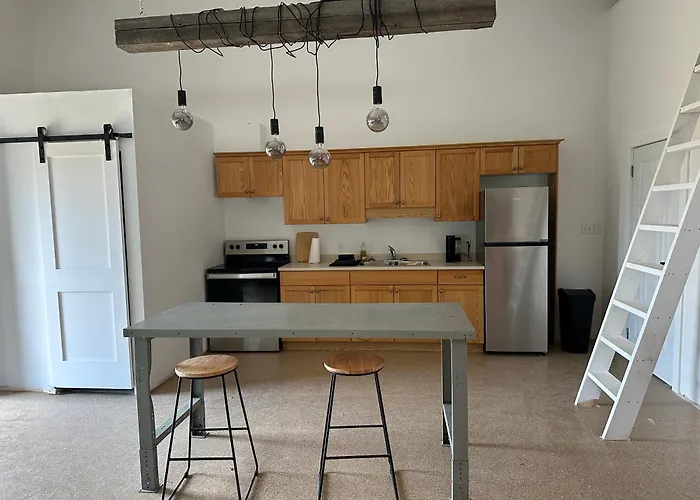 Mezzanine Loft Above The Barn