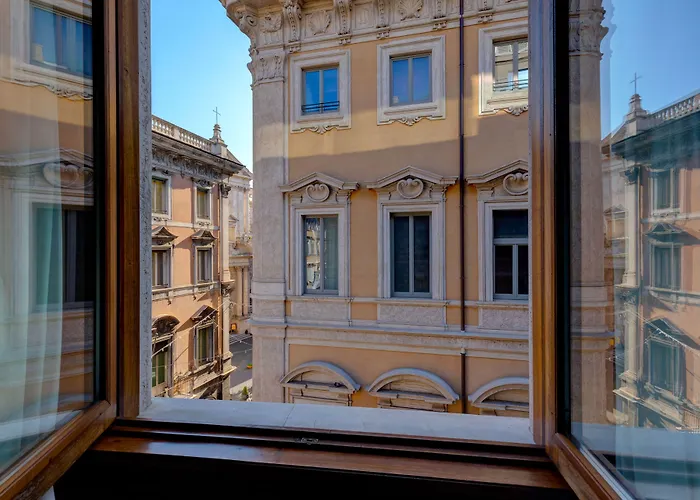 Singer Palace Roma