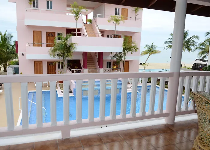 Apartment: Miramar Suites