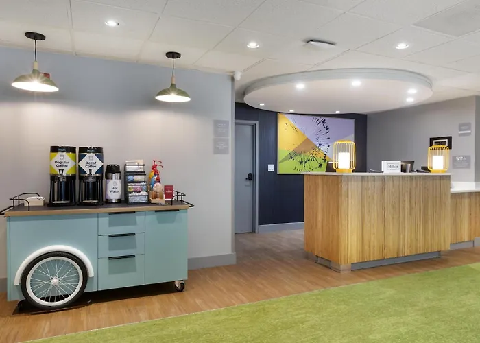 Beach Hotels Spark By Hilton Atlanta Airport South College Park
