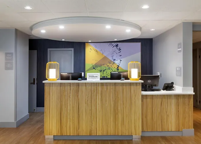Beach Hotels Spark By Hilton Atlanta Airport South College Park