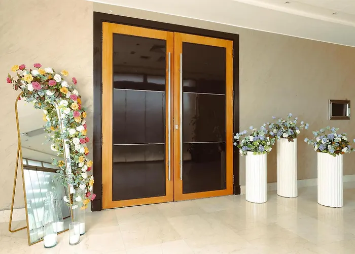 Radisson Blu , Heliopolis