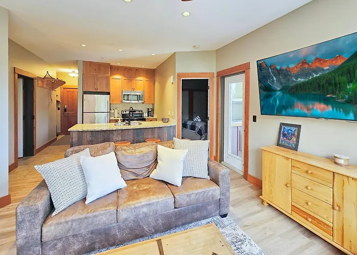 Timberline Lodges By Fernie Lodging Co