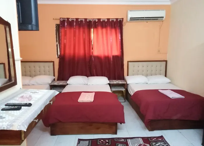 New Palace Hotel