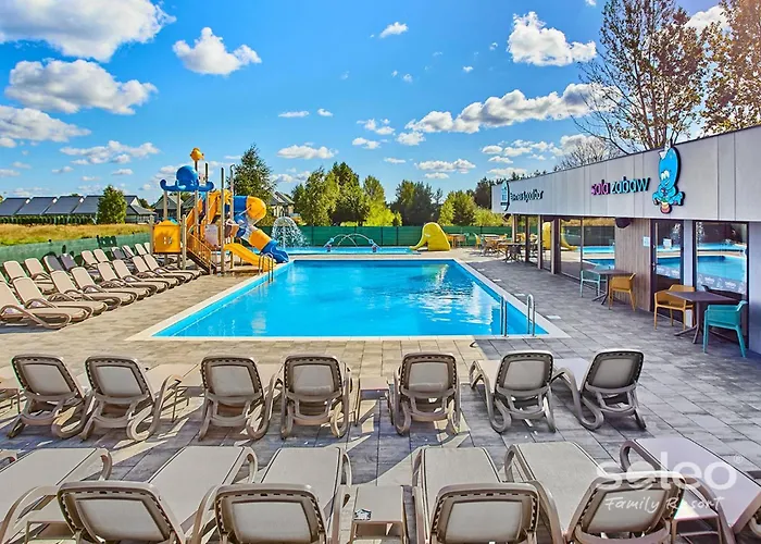 Ferienwohnungen mieten Soleo Family Resort - Domki W Rewalu 3 Min Od Morza - 3 Baseny, 5 Jacuzzi, Sauna, Animacje, Malpi Gaj, 3 Sale Zabaw, 4 Place Zabaw, 2 Restauracje