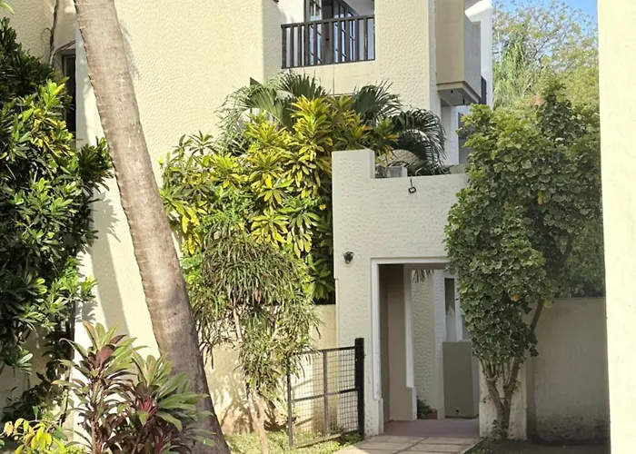 Wayside Beach Apartments