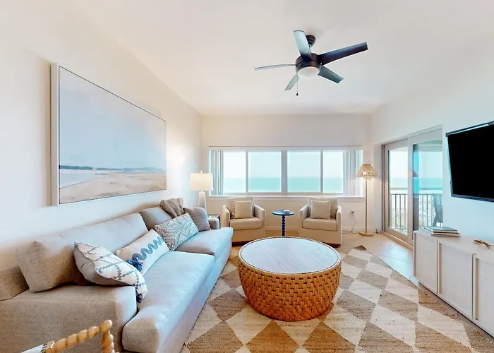 Apartment: Captains Walk 426