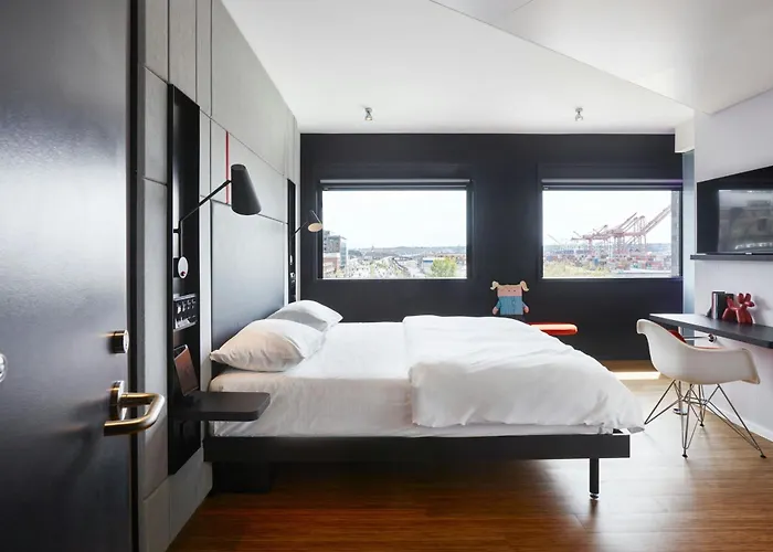 Hotel: citizenM Seattle Pioneer Square