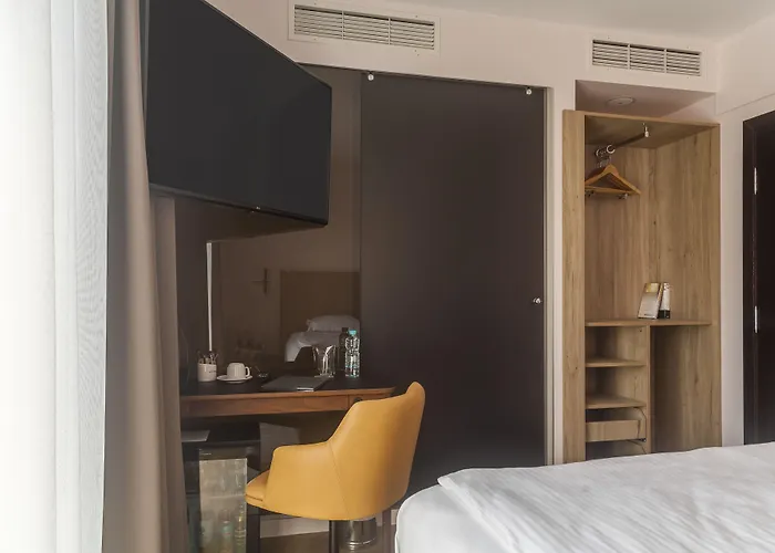 Amiral Hotel