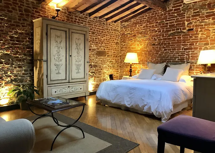  Capri Moon Guest House