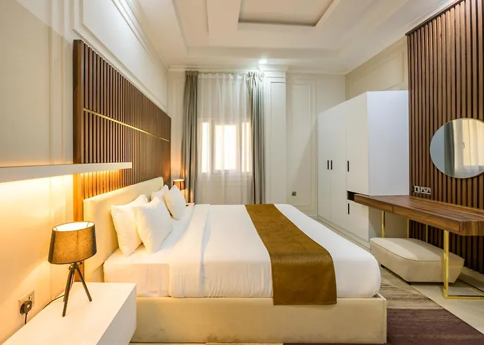 Abraj Inn Royal Hotel