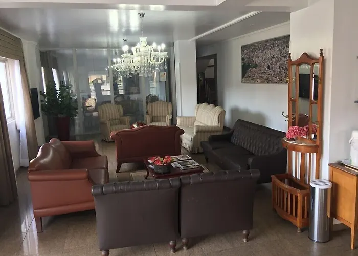 Hotel 3 estrelas: Colle Tourist Hotel Luxo