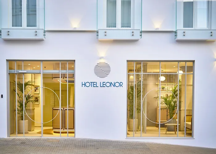 Hotel cerca del colegio: Hotel Leonor Conil